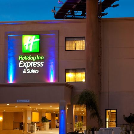 Holiday Inn Express Hotel & Suites Woodland Hills By Ihg Los Angeles Exteriör bild