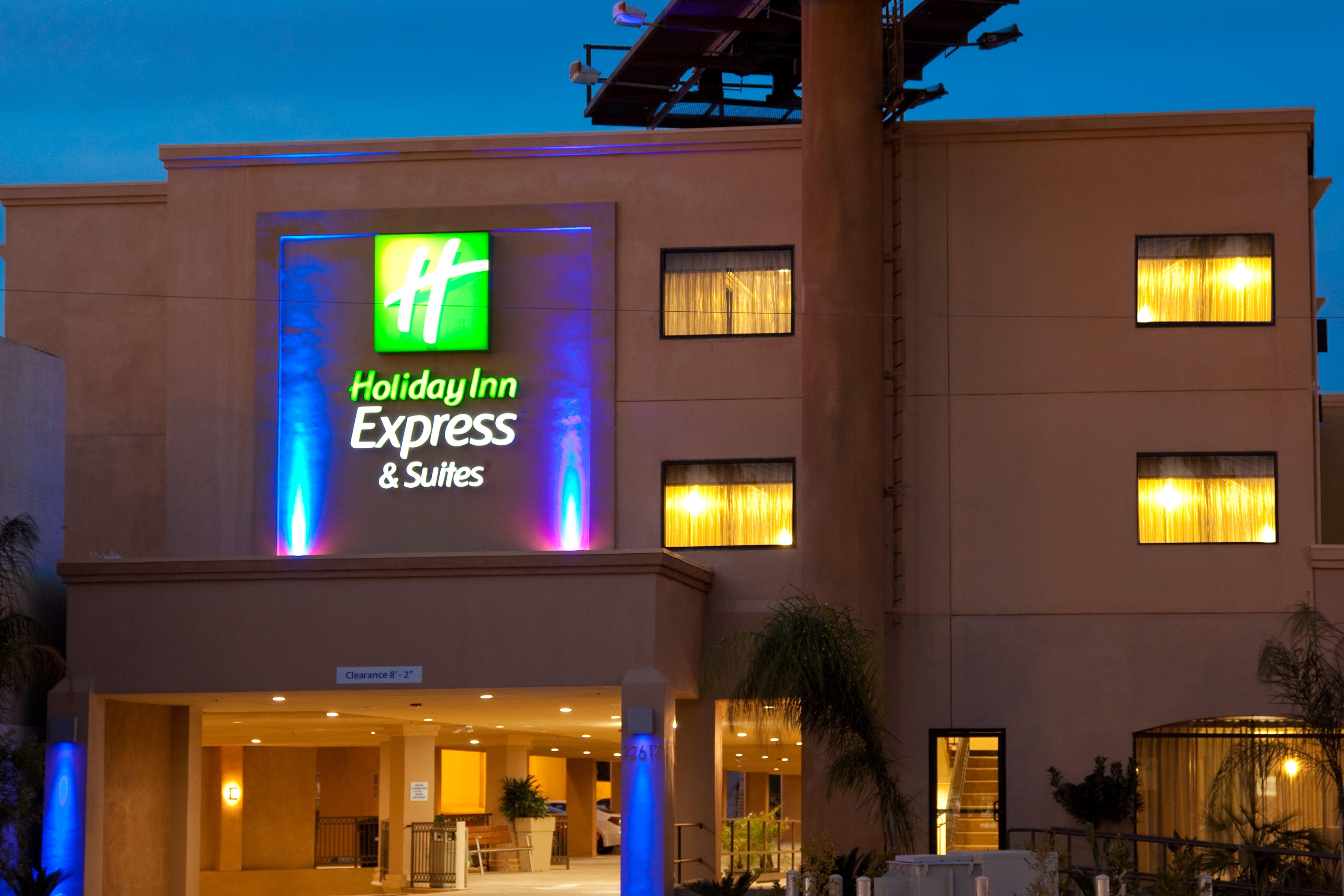 Holiday Inn Express Hotel & Suites Woodland Hills By Ihg Los Angeles Exteriör bild