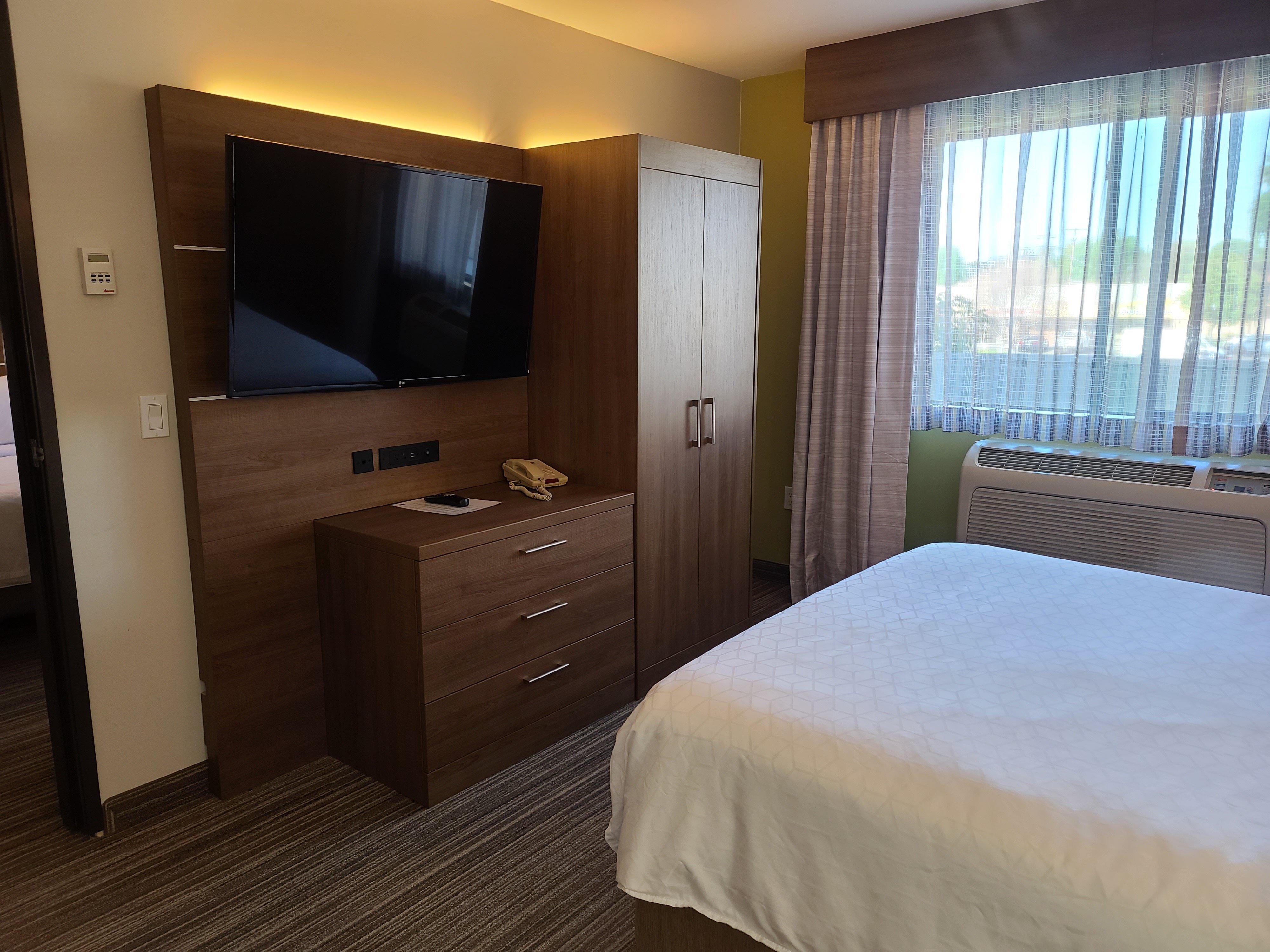 Holiday Inn Express Hotel & Suites Woodland Hills By Ihg Los Angeles Exteriör bild