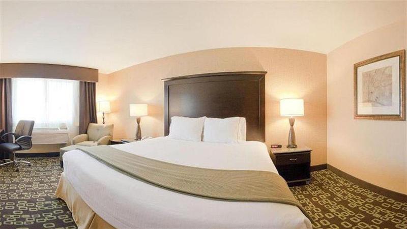Holiday Inn Express Hotel & Suites Woodland Hills By Ihg Los Angeles Exteriör bild
